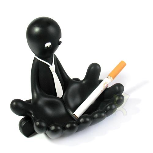 創(chuàng)意煙灰缸讓煙灰缸成時尚