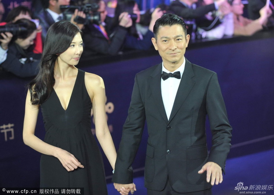 劉德華攜林志玲亮相電影節(jié)藍(lán)毯
